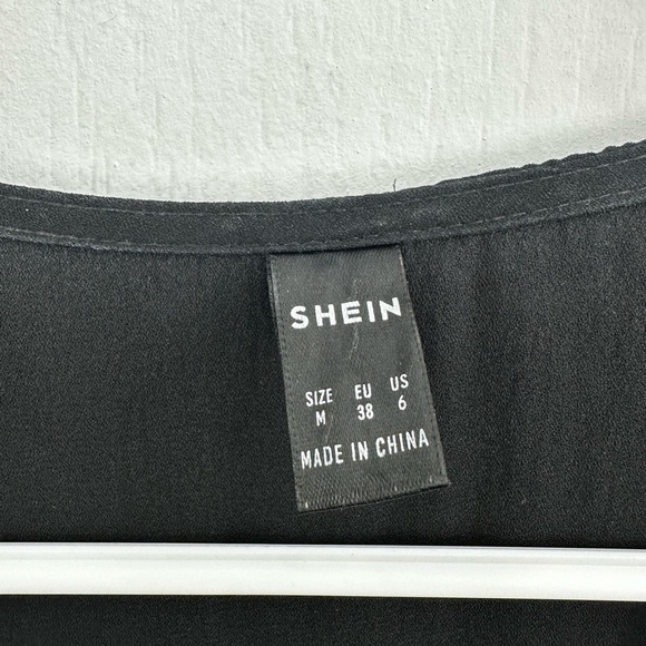 Beautiful Lightweight Shein Blouse - Picture 3 of 4